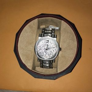 Men’s Whittnauer Crystal watch